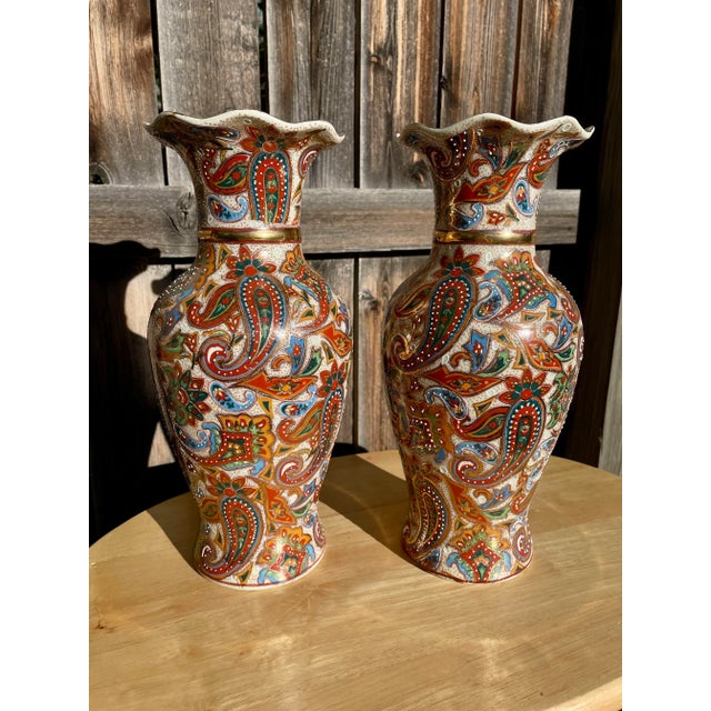 Asian Pair of Early 20th Century Asian Hand Paisley Painted Vases For Sale - Image 3 of 12