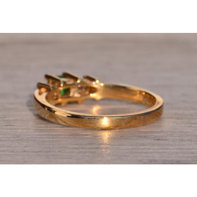 The Tule River: Natural Emerald and Diamond Three Stone Ring in Yellow Gold For Sale In Philadelphia - Image 6 of 11