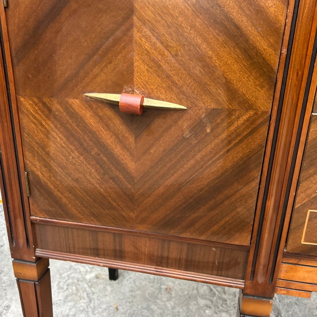 1930s Art Deco Waterfall Walnut Buffet Sideboard - Model G-373 For Sale - Image 6 of 12