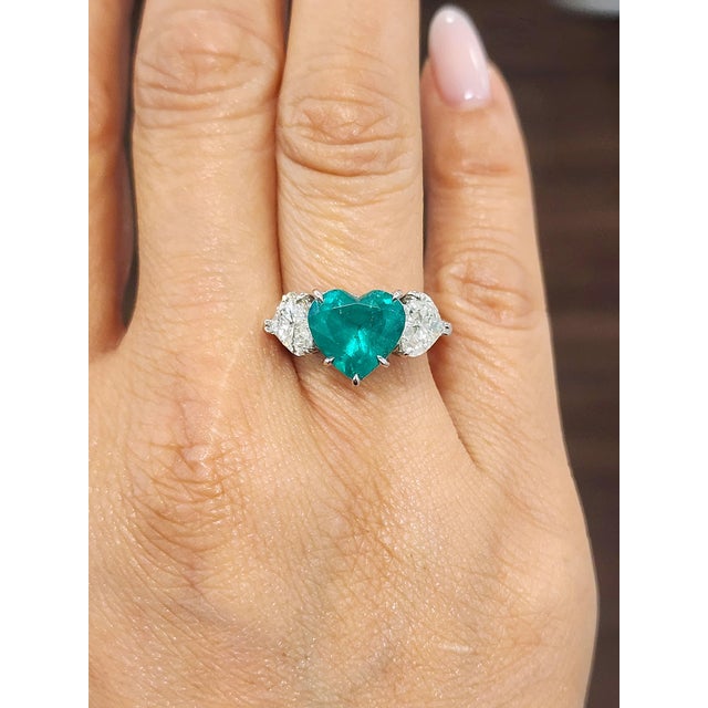 Modern 3.11 Ct Gia Certified Colombian Emerald & Diamond Ring Size 6.5 For Sale - Image 3 of 11