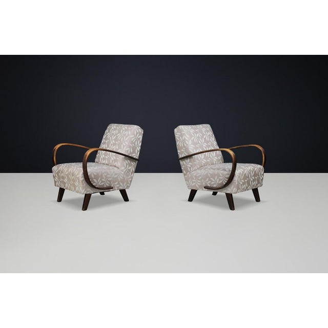 Gold Bentwood Lounge Chairs with Original Upholstery from Jindřich Halabala, 1940s, Set of 2 For Sale - Image 8 of 9