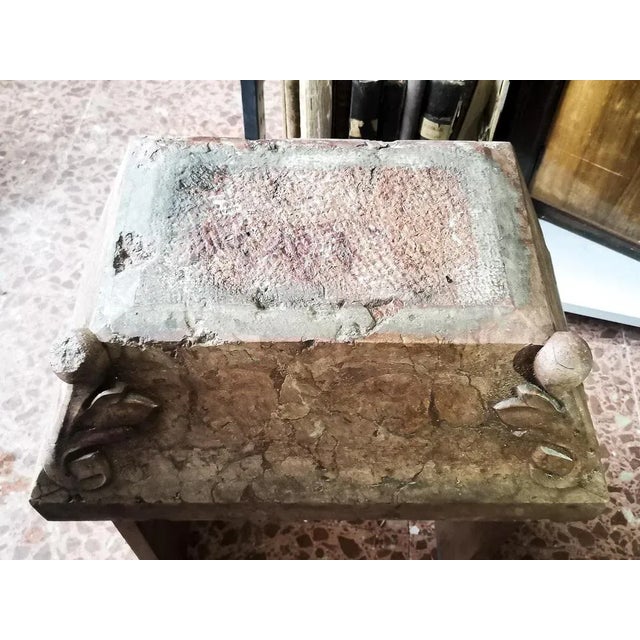 Capital cushion shelf base in stone in trapezoidal shape in pink marble measures 30 x 54 x h 24 category stones style...