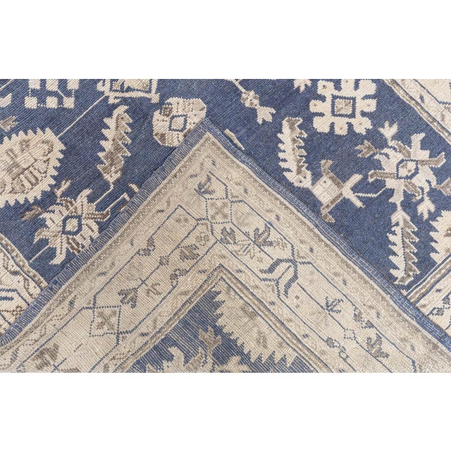 1920s Turkish Oushak Rug For Sale In New York - Image 6 of 8