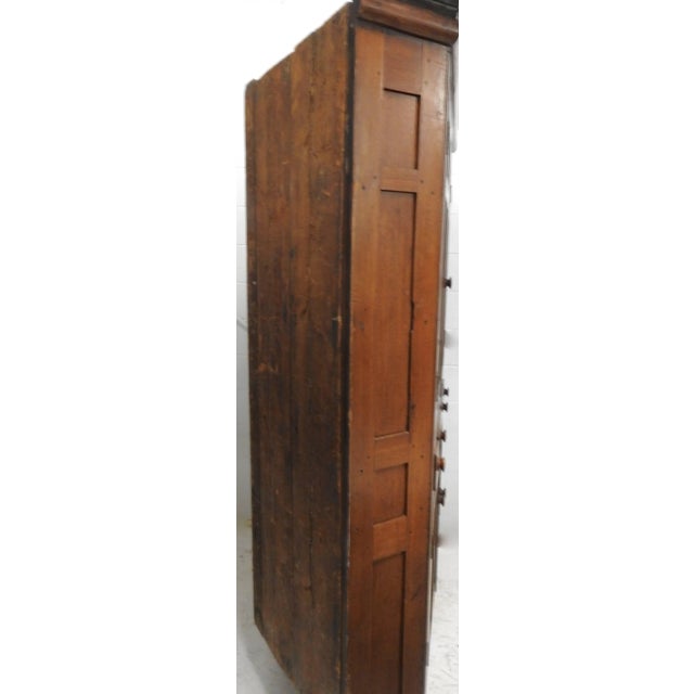 Brown Mid-19th Century American Corner Cabinet For Sale - Image 8 of 11
