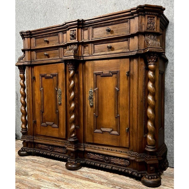 Wood Alsatian Buffet in Stained Wood, 1600s For Sale - Image 7 of 8