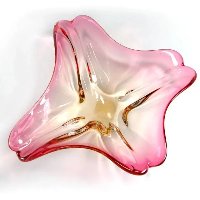 Italian Multicolor Murano Glass Bowl Dish, 1960s, in Very Good conditions. Designed 1960 to 1969 This piece is attributed...