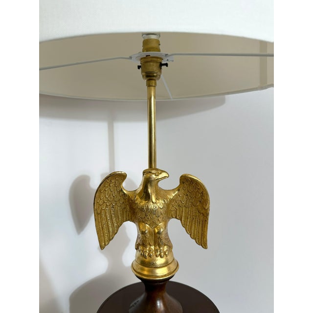 Gold Federal Style Eagle Table Lamp in Gilt Metal, 1950s For Sale - Image 8 of 11