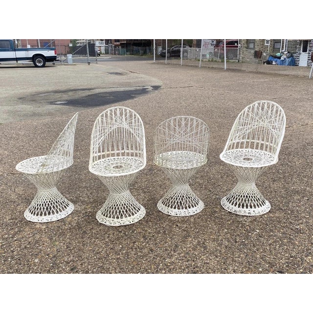 Mid-Century Modern Vintage Russell Woodard Mid Century Modern Spun Fiberglass Patio Dining Set 5 Pc For Sale - Image 3 of 12