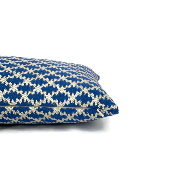 Traditional Brunschwig & Fils Lattice Figured Texture in Canton Lumbar Blue Pillow Cover - Blue and White Lattice Rectangle Cushion Case For Sale - Image 3 of 4