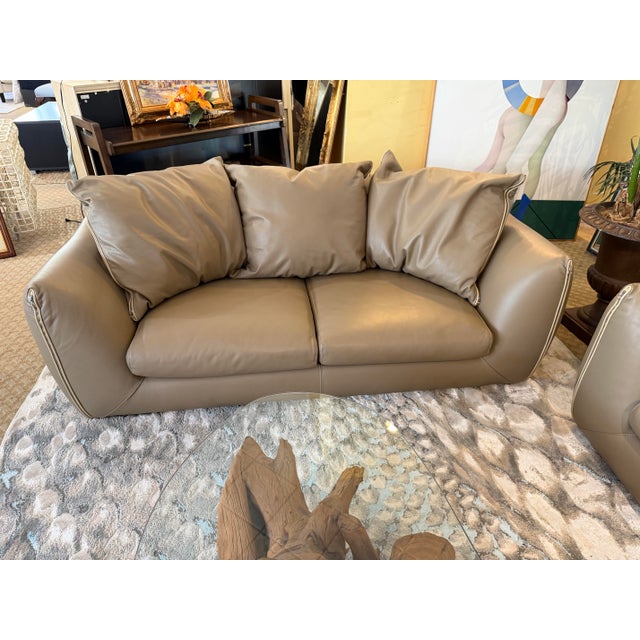 Taupe Late 20th Century Roche Bobois Contemporary Premium Leather Sofa & Loveseat Set - 2 Pieces For Sale - Image 8 of 12