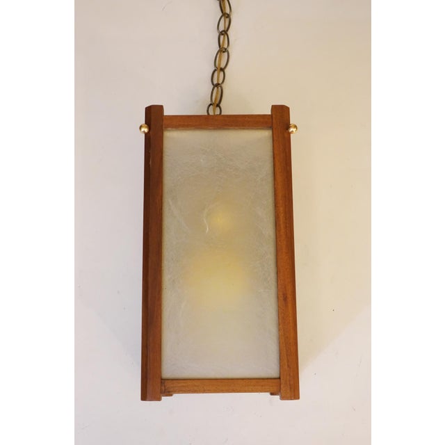 1950s Mid Century Modern Fiberglass Walnut Brass Lantern Hanging Swag Lamp For Sale - Image 11 of 11