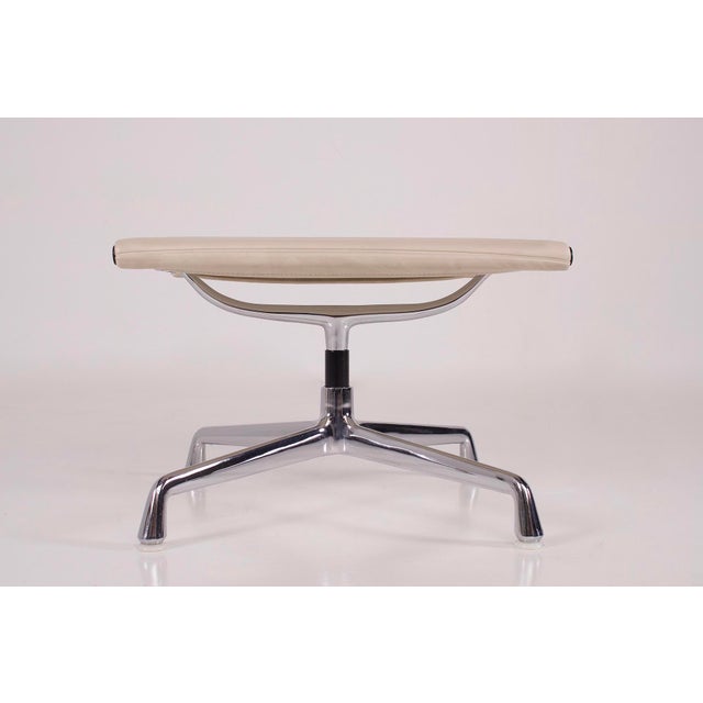 Ottoman Soft Pad E125 & Ray Eames by Charles & Ray Eames, 1990s For Sale - Image 6 of 12