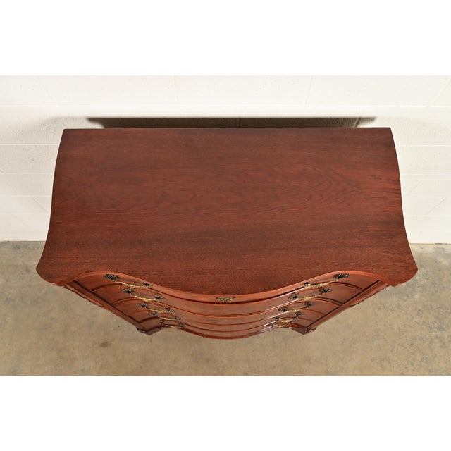 Century Furniture Georgian Carved Flame Mahogany Serpentine Front Five-Drawer Highboy Dresser | Circa 1950s For Sale - Image 12 of 15