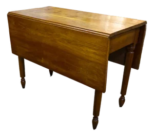 Late 19th Century American Colonial Style Walnut Drop Leaf Dining Table