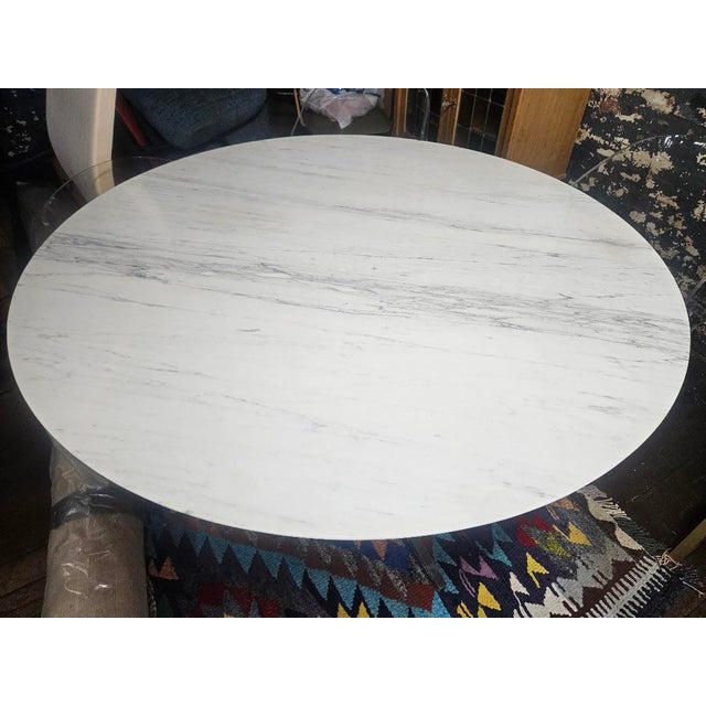 Late 20th Century Knoll 54" Round Marble & Chrome Dining Table For Sale - Image 5 of 9