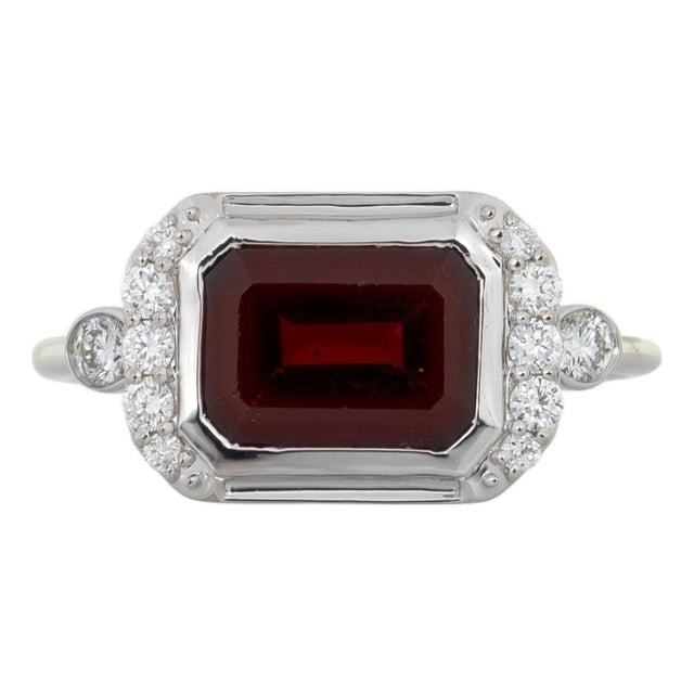 2.9Ct Garnet Ring With Natural Diamonds Accents: Solid 14k Gold, Size 6.75 For Sale