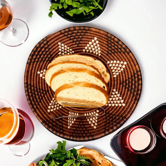 2010s African Rwanda Woven Sweetgrass and Sisal Wall Hanging Basket For Sale - Image 5 of 9