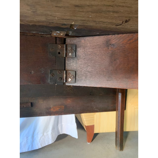 Early 19th Century English DropLeaf Gate Leg Table For Sale - Image 9 of 10