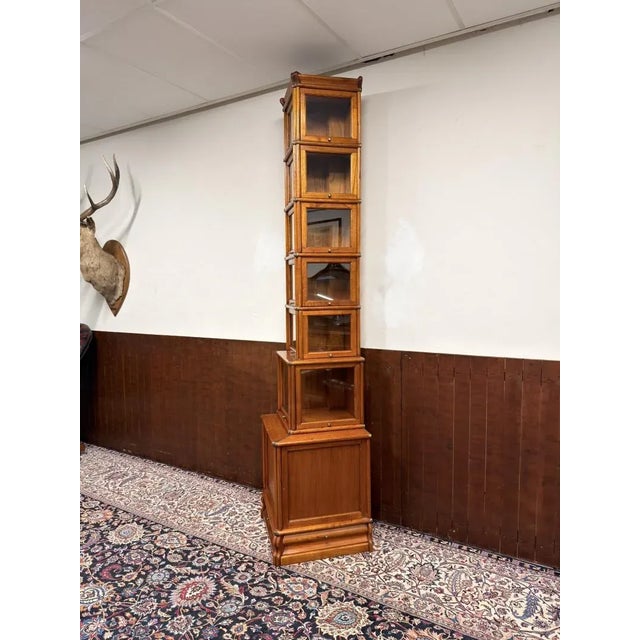 English Display Cabinet from Globe Wernicke For Sale - Image 3 of 18