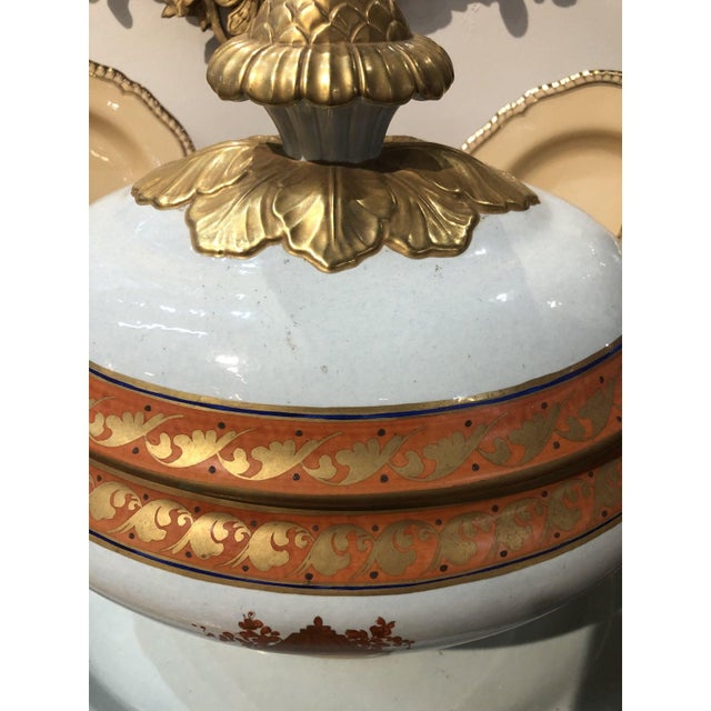 Mid-Century Modern Lowestoft Tureen For Sale - Image 3 of 4