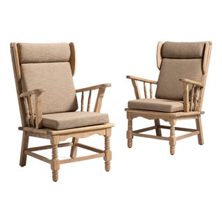 1970s Mid-Century Modern Brown Wood Pair of Club Chairs For Sale