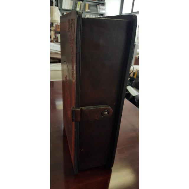 2000 - 2009 Traditional Leather and Wood Embossed Cigar Box For Sale - Image 5 of 9