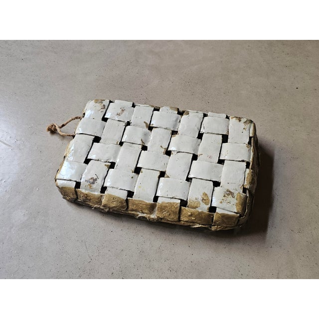 Neapolitan Ceramic Baskets Wall Sculptures with Fish and Seafood by V. Sostegno, 1950s, Set of 2 For Sale - Image 12 of 14