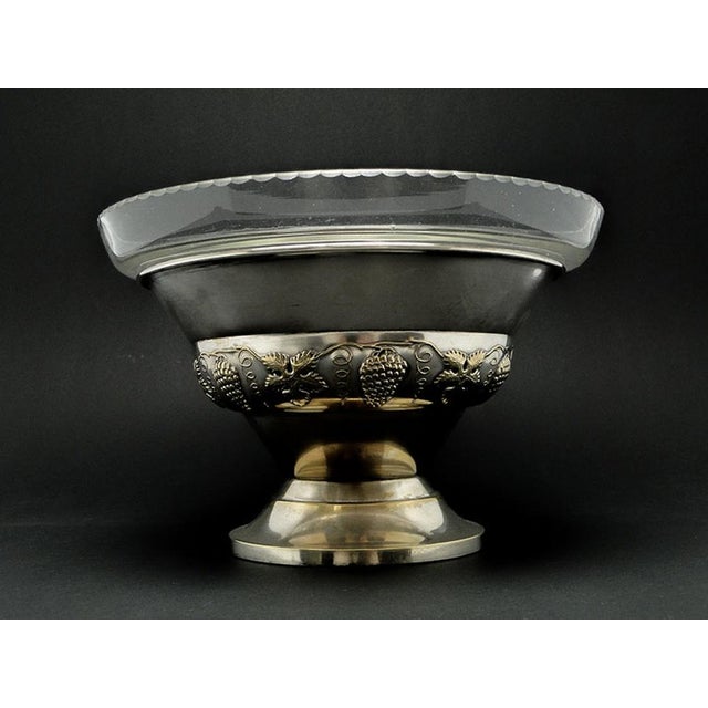 Swedish Art Nouveau Bowl, 1900s, in Flawless conditions. Designed 1890 to 1919