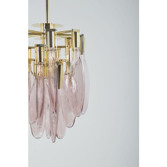 Italian Chandelier in Brass with Tear-Shaped Murano Glass, 1970s For Sale - Image 9 of 10
