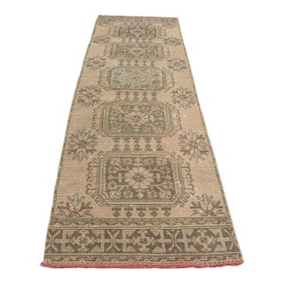 Mid 20th Century Muted Stone Grey & Sand Floral Medallion Rug For Sale