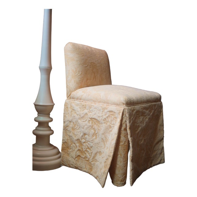 Late 20th Century Traditional Grandmillennial Skirted Slipper Chair in Pale Yellow Matelassé For Sale