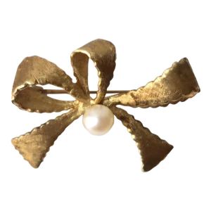 Gold Bow Pearl Pin Brooch, Circa 1960s