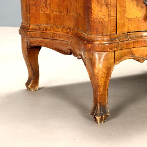 Baroque-Style Secretaire in Veneered Walnut For Sale - Image 13 of 15