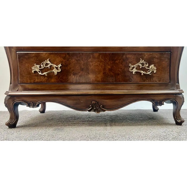 Karges Louis XVI Style Bombe Burl Walnut Three-Drawer Commode or Chest, 1980's For Sale - Image 9 of 17
