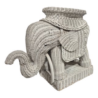 Vintage Wicker Elephant Side Table, 1970s For Sale