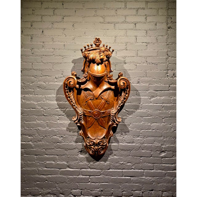 Traditional 19th Century Hand Carved Heraldic Wall Crest W/ Armored Knight Motif For Sale - Image 3 of 12