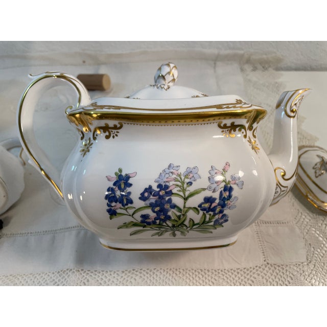 Spode Vintage Spode Stafford Flowers English Bone China Tea Service, 3-Piece Set For Sale - Image 4 of 18