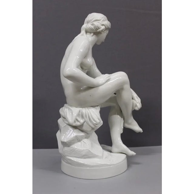 White Porcelain Venus in the Bath from Villenauxe La Grande, 1950s For Sale - Image 8 of 12