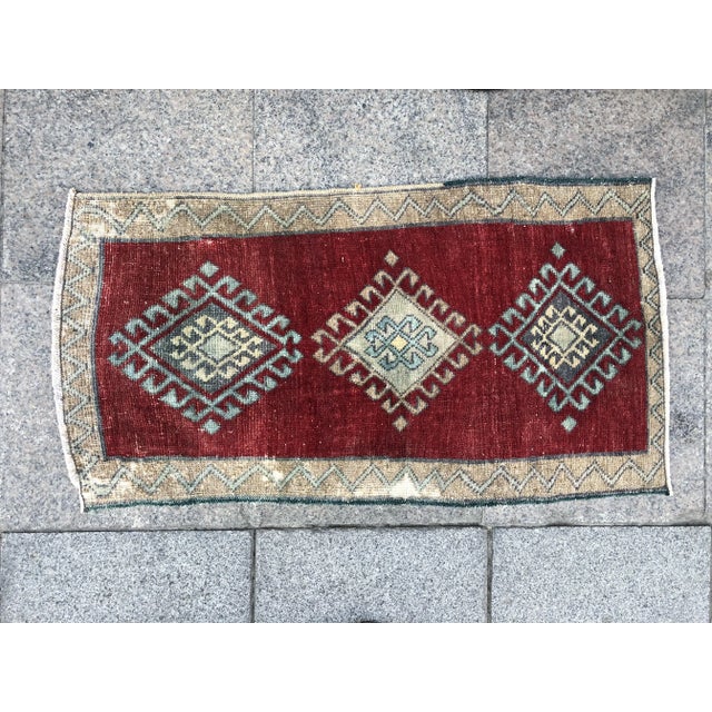 1960s 1960s Vintage Door Mat Rug- 1′9″ × 3′4″ For Sale - Image 5 of 6