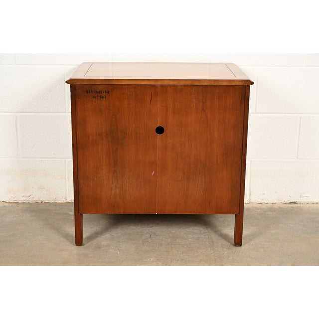 Kindel Furniture French Provincial Louis XV Cherry Wood Nightstand, Circa 1960s For Sale - Image 12 of 15