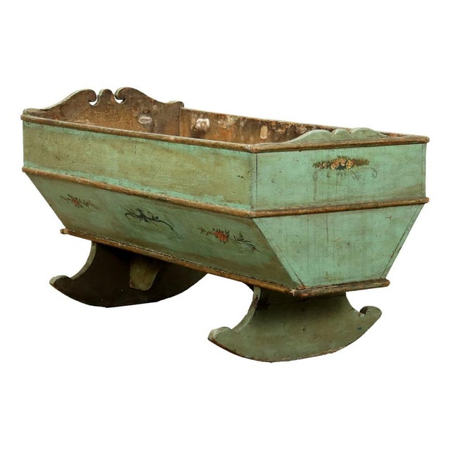 Antique Cradle in Lacquered Wood, Italy, 20th Century For Sale - Image 9 of 9