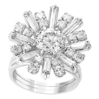 1.6 Carat Centre Diamond Flower Cocktail Engagement Platinum Ring Estate TDW 3.2 For Sale