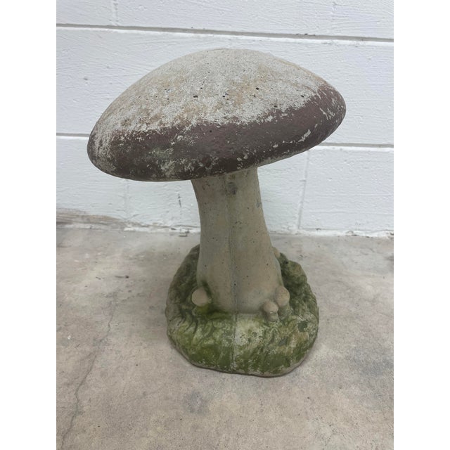 Beautiful Antique English garden style garden accent Mushroom and Frog with brown accents - wonderful patina and whimsical...