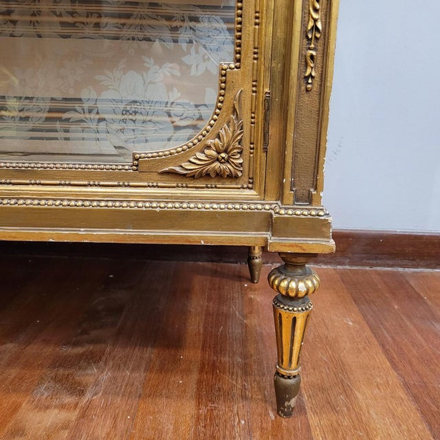 Napoleon III Display Case in Carved and Gilded Wood, France, 1900s For Sale - Image 12 of 18