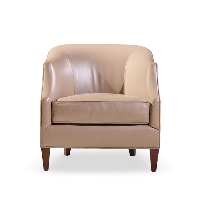 Thomas Pheasant for Baker Furniture Leather Lounge Chair This chair measures: 30.5 wide x 33.5 deep x 32.5 high, with a...