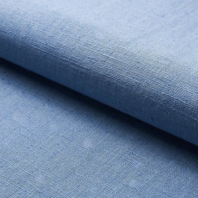 Transitional Sample - Schumacher Marco Performance Linen Fabric in Delft For Sale - Image 3 of 3