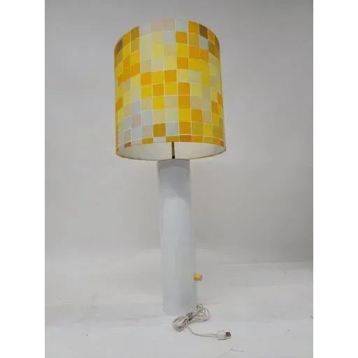 Metal Mid Century Modern Italian White Metal Table Lamp With Cube Patterned Shade For Sale - Image 7 of 8