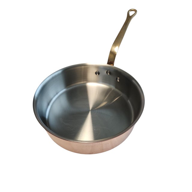 Vintage early Williams Sonoma 10 inch copper pan, made by Mauviel France, in excellent condition. Brass riveted handled,...
