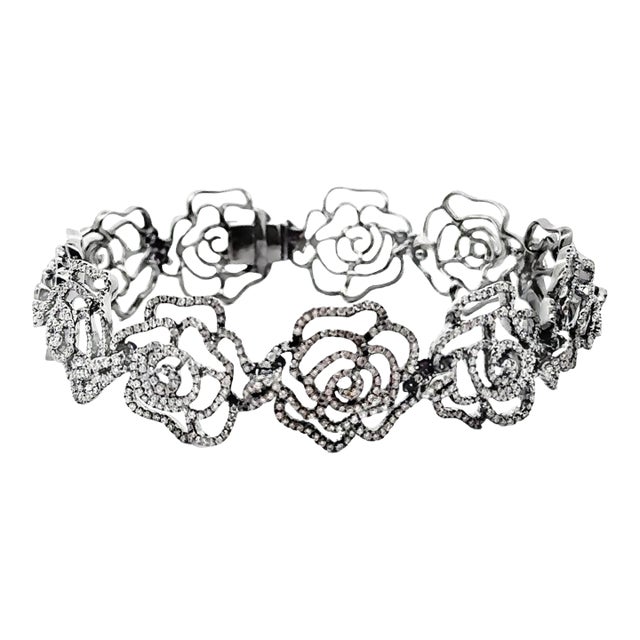 Diamond Rose-Link 18k Gold Rhodium Bracelet For Sale