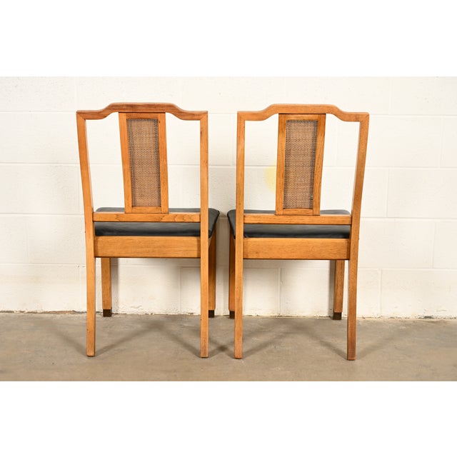 Henredon Style Mid-Century Hollywood Regency Carved Walnut and Cane Side Chairs or Dining Chairs, Pair For Sale - Image 15 of 17